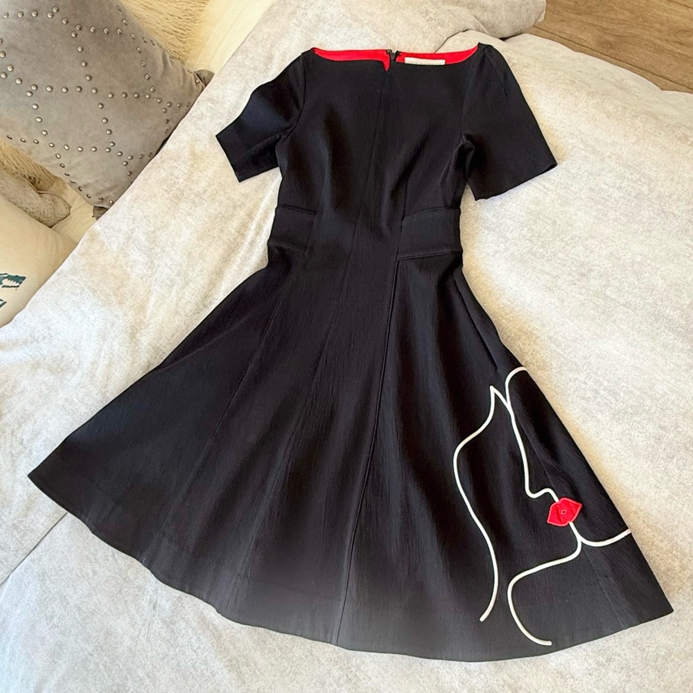 Lulu Guinness Face Dress Black Fit & Flare Red Lips Embroidery UK 10 /USA size 6 - Picture 9 of 15